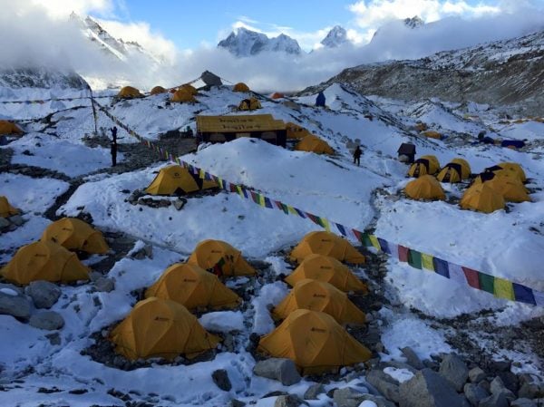 As coisas que não te contam sobre o Monte Everest As coisas que não te contam sobre o Monte Everest