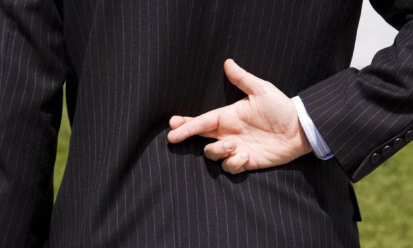 4 truques psicológicos para dominar o cérebro dos seus amigos 4 truques psicológicos para dominar o cérebro dos seus amigos