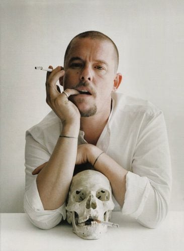 10 Famosos que tiraram suas vidas 10 Famosos que tiraram suas vidas