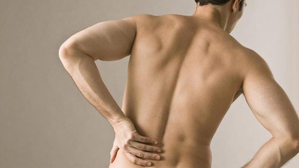8 Pessoas que fizeram cirurgias nelas mesmas e sobreviveram 8 Pessoas que fizeram cirurgias nelas mesmas e sobreviveram