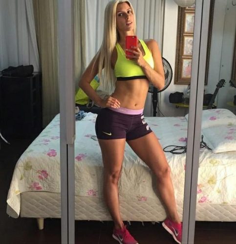 img-700138-thabata-mendes20151028161446055212