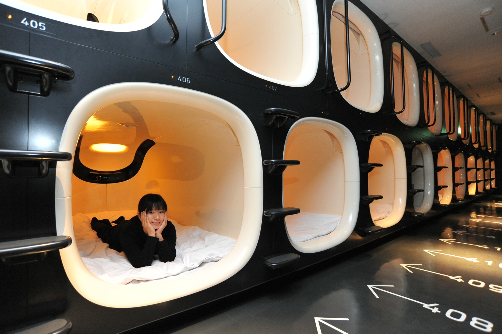 9hourscapsulehotel07_1