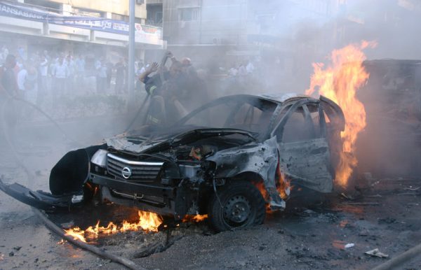 Veja como é a explosão de um carro bomba Veja como é a explosão de um carro bomba