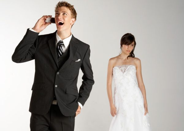 5 coisas que o seu amor esconde no celular sem você saber 5 coisas que o seu amor esconde no celular sem você saber