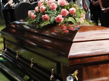 caixao_thinkstock (3)_