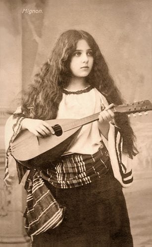 Como eram os padrões de beleza antigamente? Como eram os padrões de beleza antigamente?