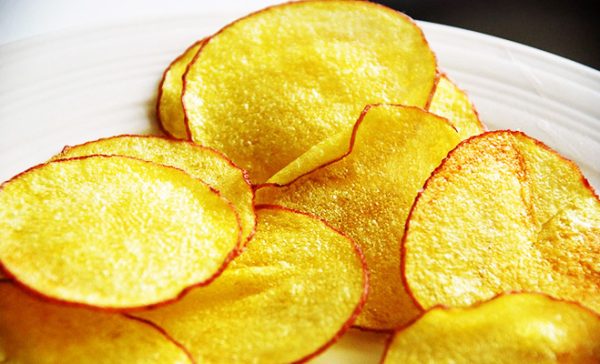 como-fazer-batata-chips-no-microondas-receita-laricas-sos-solteiros-ideia-quente