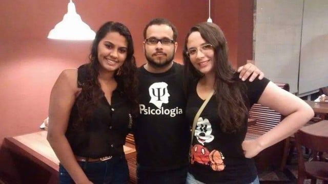 Como é a vida do primeiro brasileiro a oficialmente ter duas esposas? Como é a vida do primeiro brasileiro a oficialmente ter duas esposas?