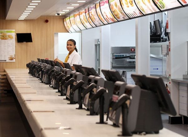 maior-mcdonalds-mundo-caixas-balcao