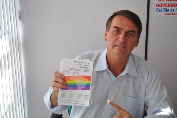 jair_bolsonaro_kit_gay_sp