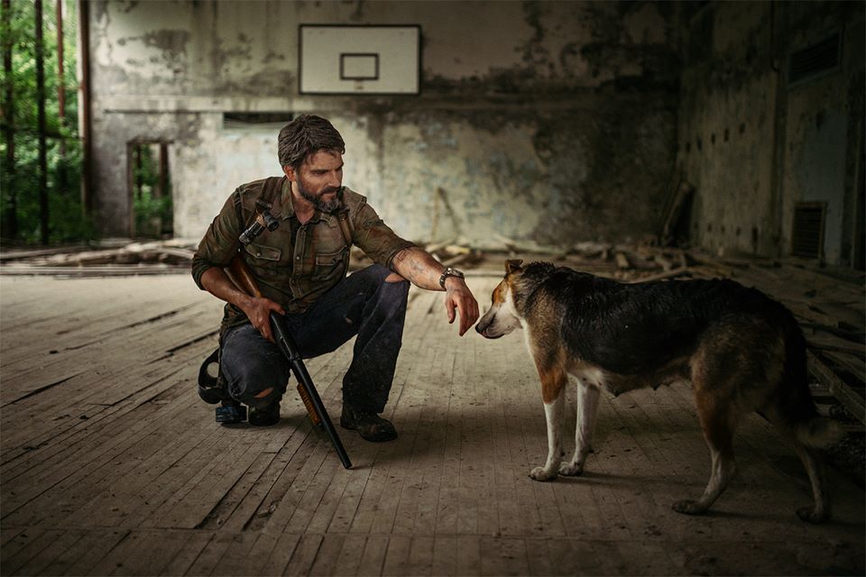 The Last of Us: Cosplayer faz ensaio como Joel em Chernobyl