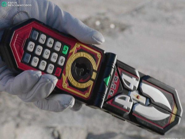 power-rangers-super-megaforce-gear-gallery-7