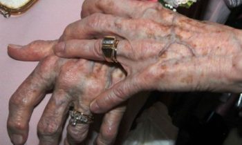 Casamento gay: Americanas se casam na igreja depois de 72 anos juntas