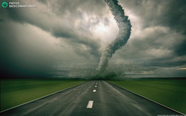 tornado-over-road
