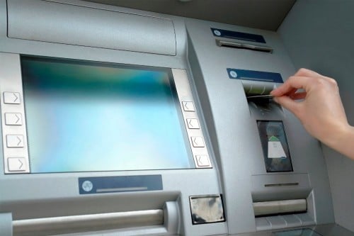 Como é o interior de um caixa eletrônico?