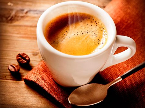 É muito mais fácil derramar café do que cerveja