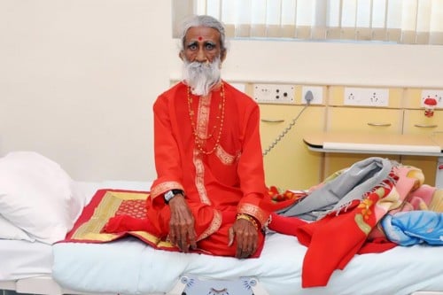 Indiano está há 74 anos sem comer e beber água