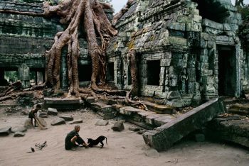 O impressionante estudo fotográfico da humanidade por Steve McCurry