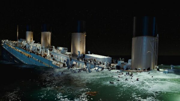 sinking-titanic-wallpaper,1366x768,65293