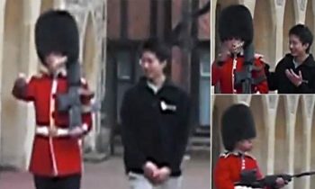 O que acontece se você mexer com um guarda real britânico?