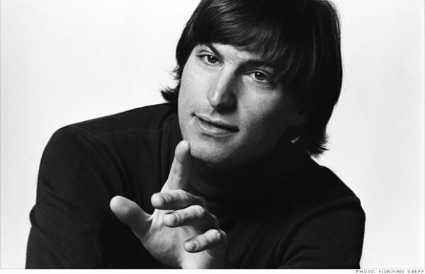 Steve-Jobs-Jovem-Aldeia-Coworking