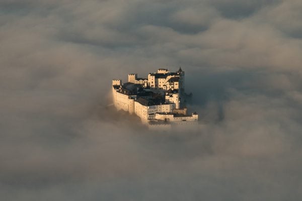 nevoa-na-fortaleza-austriaca-do-sesculo-xiv