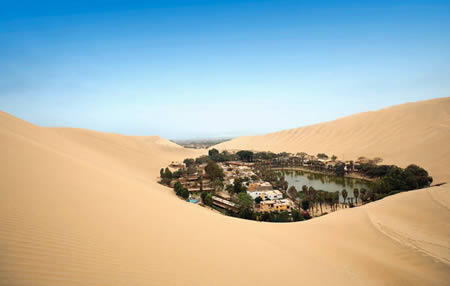 Huacachina-Oases-Peru