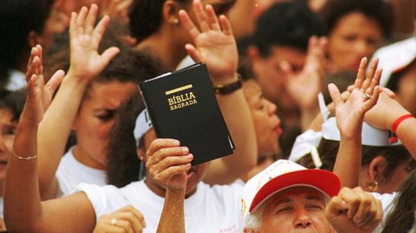 Religioes-Protestantes-e-Evangelicos