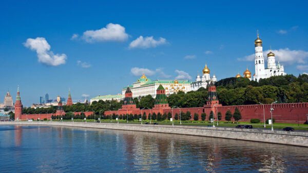 Moscow-River-wallpaper