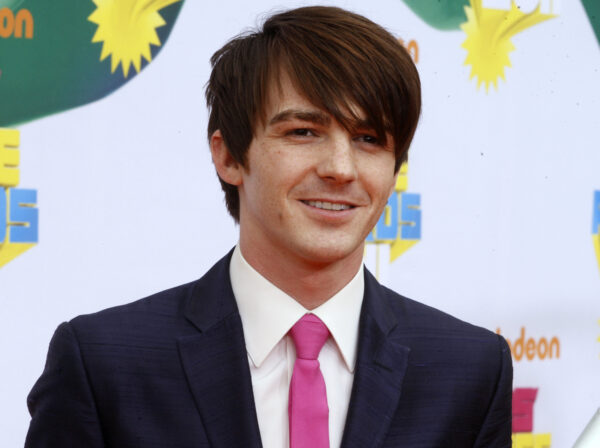 Actor Drake Bell poses at the 2011 Nickelodeon Kids Choice Awards in Los Angeles,California April 2, 2011. REUTERS/Fred Prouser (UNITED STATES - Tags: ENTERTAINMENT HEADSHOT) - RTR2KR87
