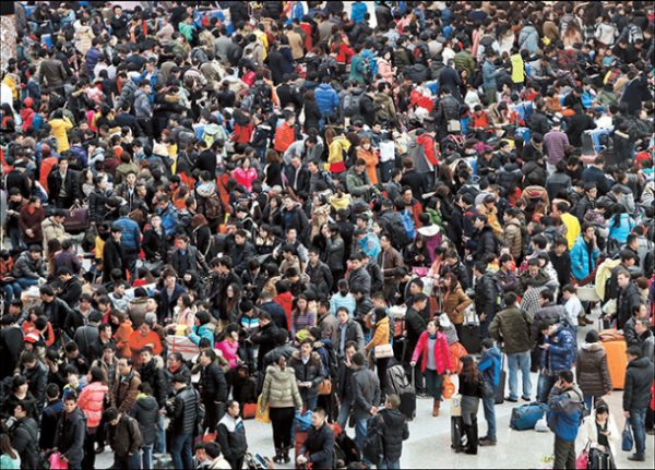 hongqiao-crowd