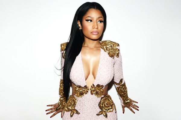 nick-minaj-amas-2015-backstage-billboard-650