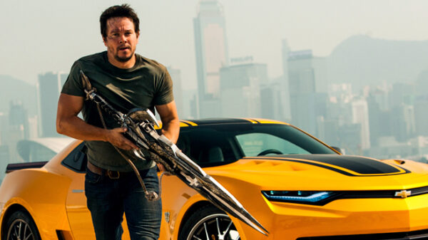 transformers-age-of-extinction-mark-wahlberg-bumblebee