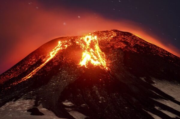 chile-volcano-eruptio_fran