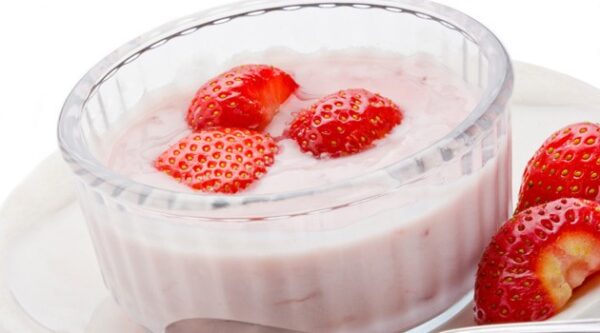 iogurte-caseiro-morango-160052899-630