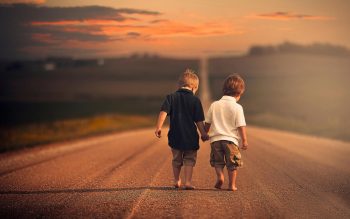 8 sinais de que o seu melhor amigo já se tornou membro da sua família