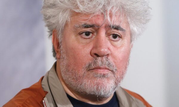 HOR102. Lyon (France), 18/10/2014.- Spanish film maker Pedro Almodovar attends a press conference after receiving the Lumiere Award during the 'Lumiere 2014 Grand Lyon Film Festival', in Lyon, France, 18 October 2014. The event runs from 13 to 19 October. (Francia, Francia, Cine) EFE/EPA/GUILLAUME HORCAJUELO