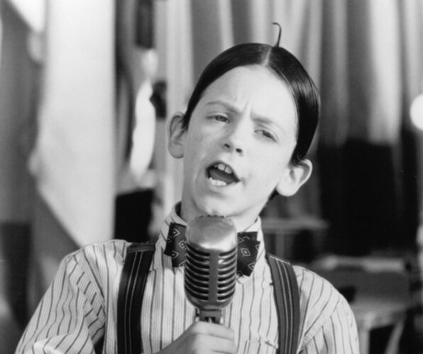 still-of-bug-hall-in-the-little-rascals-1994-large-picture