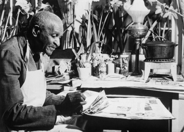 27 Feb 1940 --- Botanist George Washington Carver donated $33,000 in cash to the Tuskegee Institute to establish a fund to carry on the agricultural and chemical work he began. --- Image by © Bettmann/CORBIS