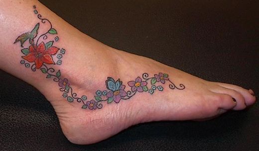65566-tatuagens-femininas-delicadas-no-pe-flores