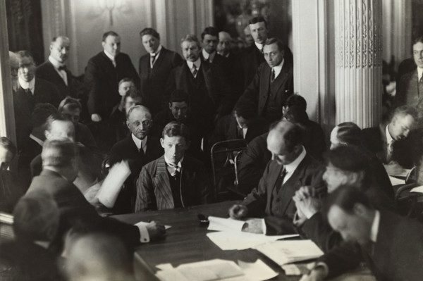 ca. 1912 --- Scene from Trail Investigation of Titanic Disaster --- Image by © Underwood & Underwood/Corbis