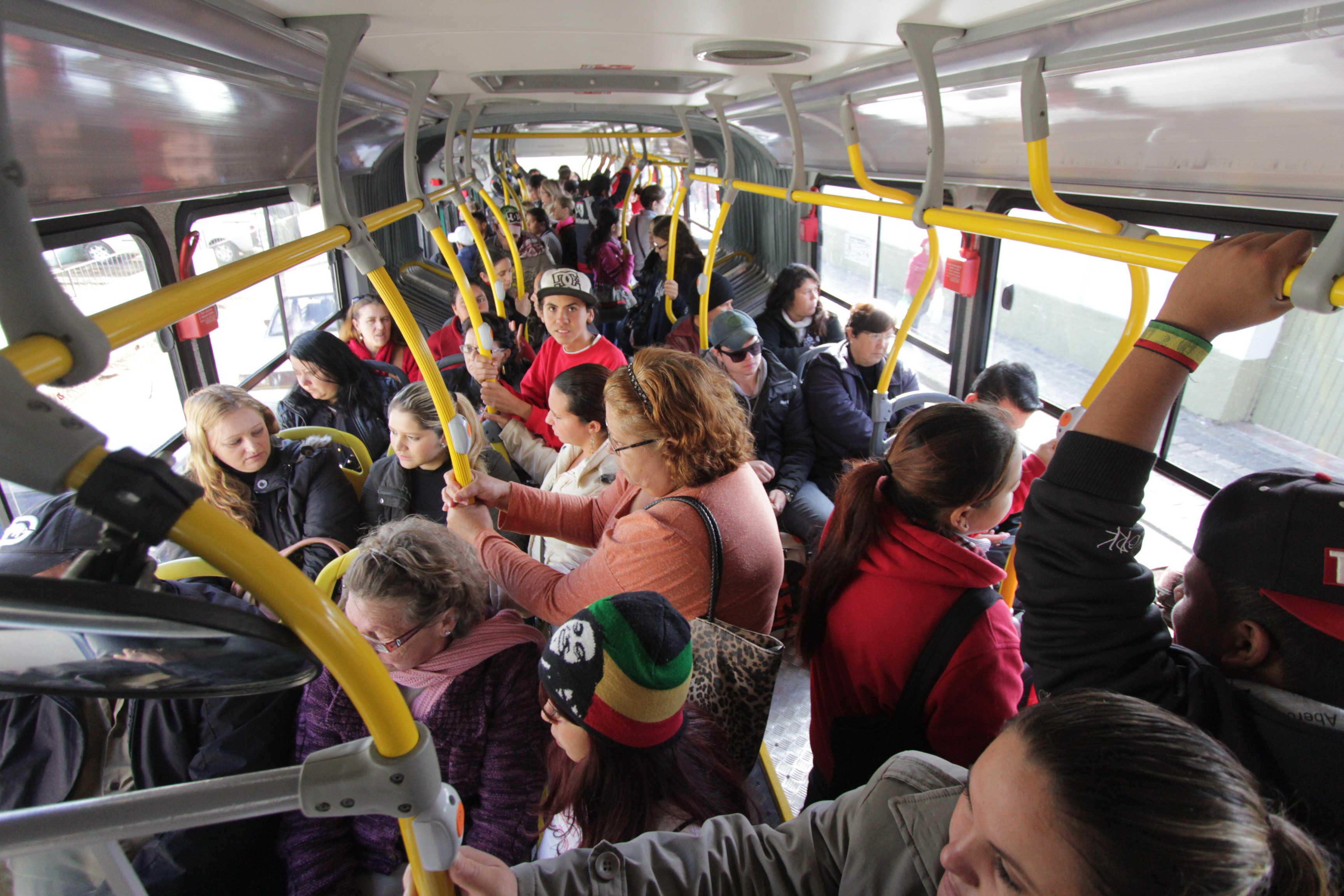 7 lições que só quem anda de ônibus conseguiu aprender