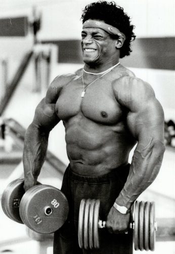 CANADA - JUNE 10: The right way: Body builder Tony Pearson shows the strain; and success; of lifting weights the proper way - using resistance; repetition and rest as guidelines for safe and healthy training. Experts warn that not following the 3 Rs of body building can result in injury. (Photo by Tony Bock/Toronto Star via Getty Images)