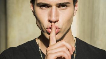 7 coisas que seu namorado gostaria de fazer na cama e nunca vai te dizer