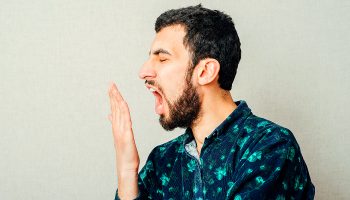 7 sinais de que você tem bafo e nunca percebeu