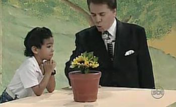 Como está o menino fã de Raça Negra que foi no Silvio Santos?