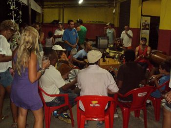 7 diferenças entre o boteco de raiz e o boteco da modinha