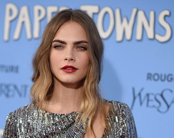 cara-delevigne-cidades-papel-premiere-mat