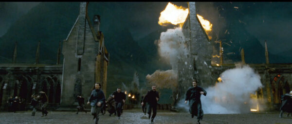 dh2_death_eaters_storm_hogwarts