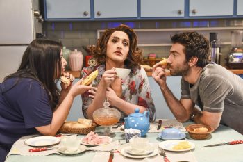 8 coisas que provam que você é a mãe do seu grupo de amigos